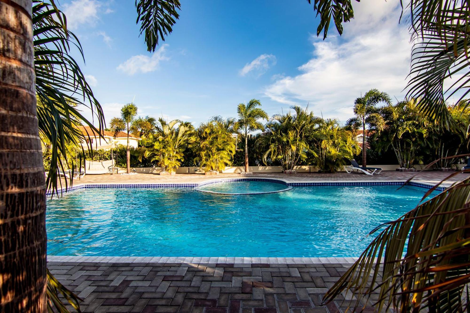Villa Blue Curacao Jan Thiel Exterior photo